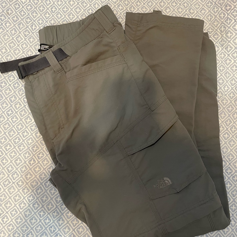 The North Face Men's Dark Green Cargo Pants